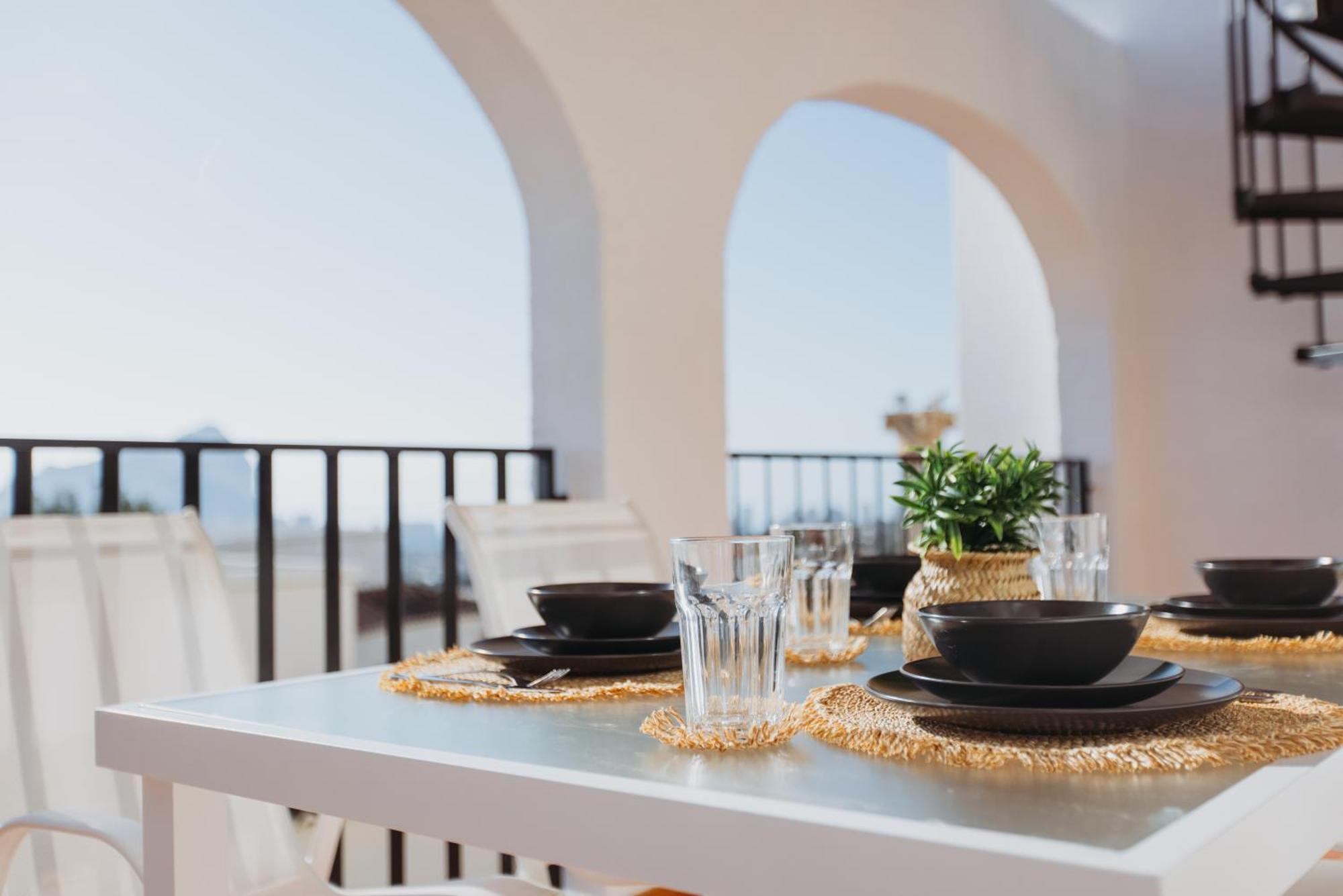 Casa Sunrise - Costa Blanca House With Rooftop, 5 Swimming Pools And Panoramic Sea- And Views At Penon De Ifach Calpe Eksteriør billede
