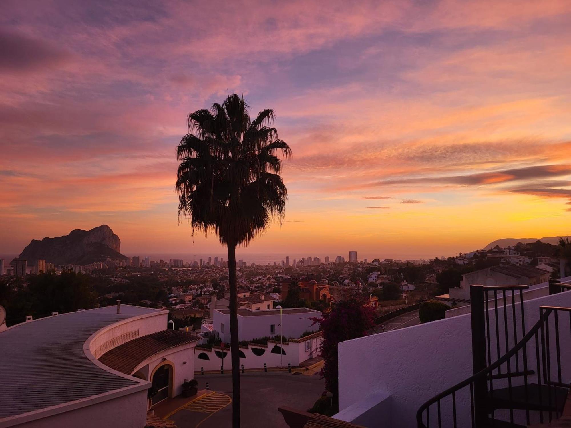 Casa Sunrise - Costa Blanca House With Rooftop, 5 Swimming Pools And Panoramic Sea- And Views At Penon De Ifach Calpe Eksteriør billede