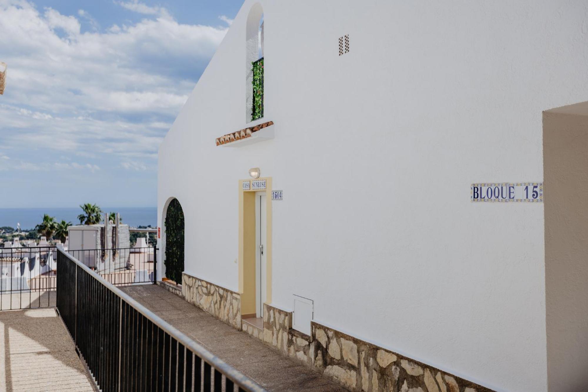 Casa Sunrise - Costa Blanca House With Rooftop, 5 Swimming Pools And Panoramic Sea- And Views At Penon De Ifach Calpe Eksteriør billede